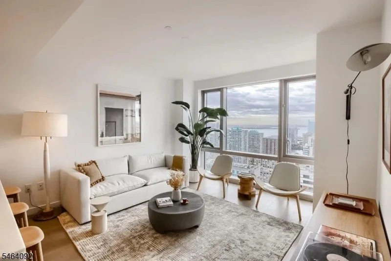 Unit for sale at 75 Park Ln S, Jersey City, NJ 07310-3159