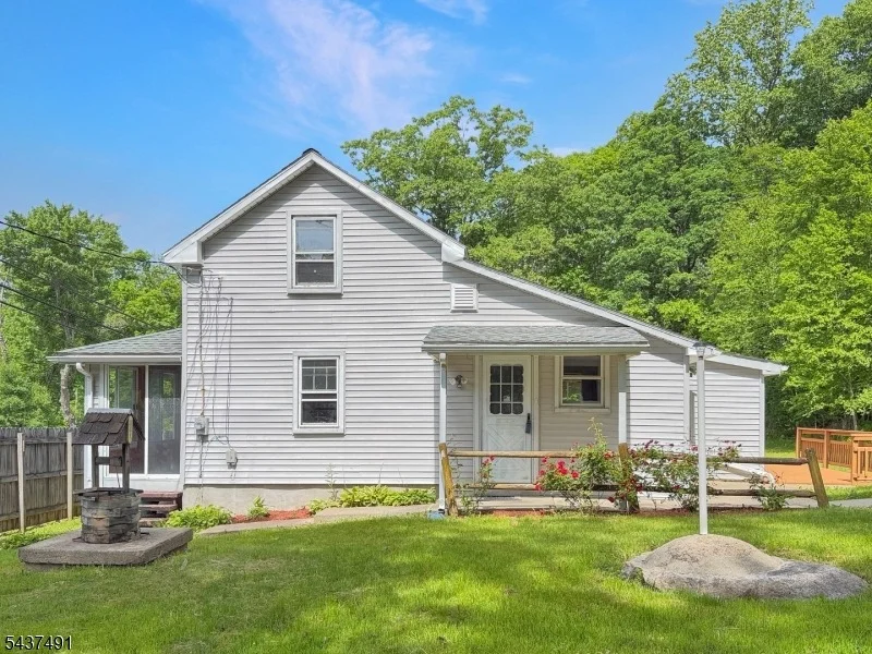 Unit for sale at 196 Rockport Rd, Mansfield Twp., NJ 07865-4133