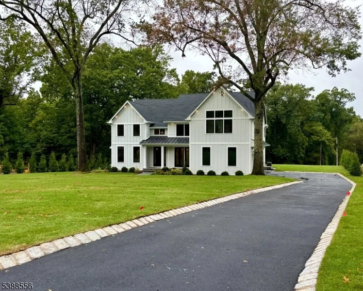 Unit for sale at 163 Oakwood Dr, New Providence Boro, NJ 07974-2116