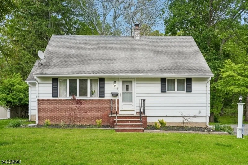 Unit for sale at 1227 Ringwood Ave, Pompton Lakes Boro, NJ 07442-2324