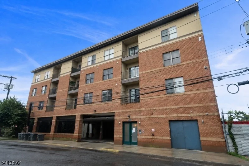 Unit for sale at 15 Tichenor Ln, Newark City, NJ 07114-2514