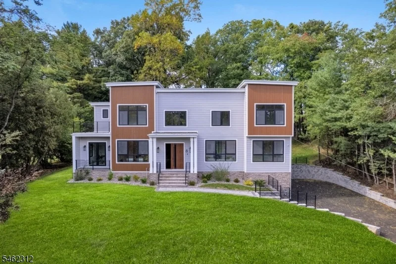 Unit for sale at 8 Fordham Rd, Livingston Twp., NJ 07039-5507