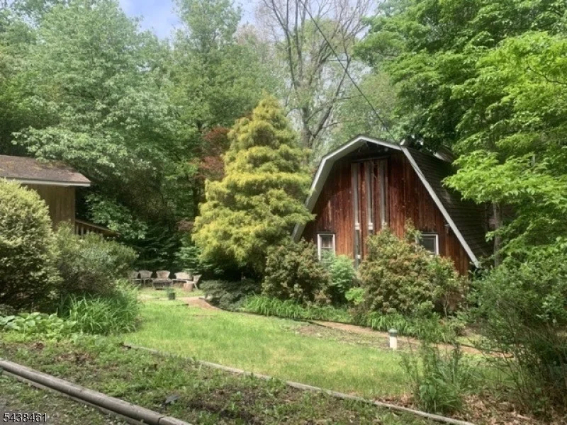 Unit for sale at 4 Pine Tree Ln, Chester Twp., NJ 07930