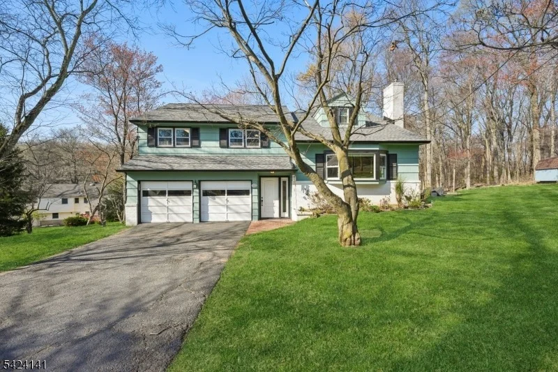 Unit for sale at 7 Archer Ln, Scotch Plains Twp., NJ 07076-2005