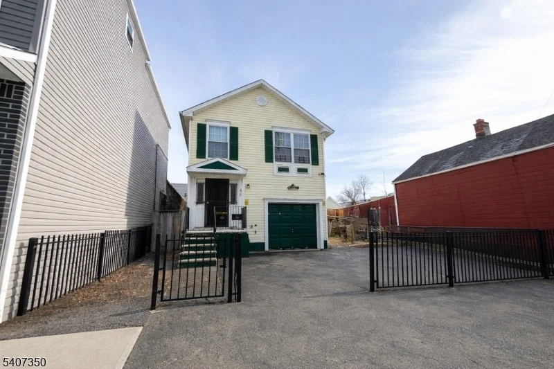 Unit for sale at 48 Holland St, Newark City, NJ 07103-2011