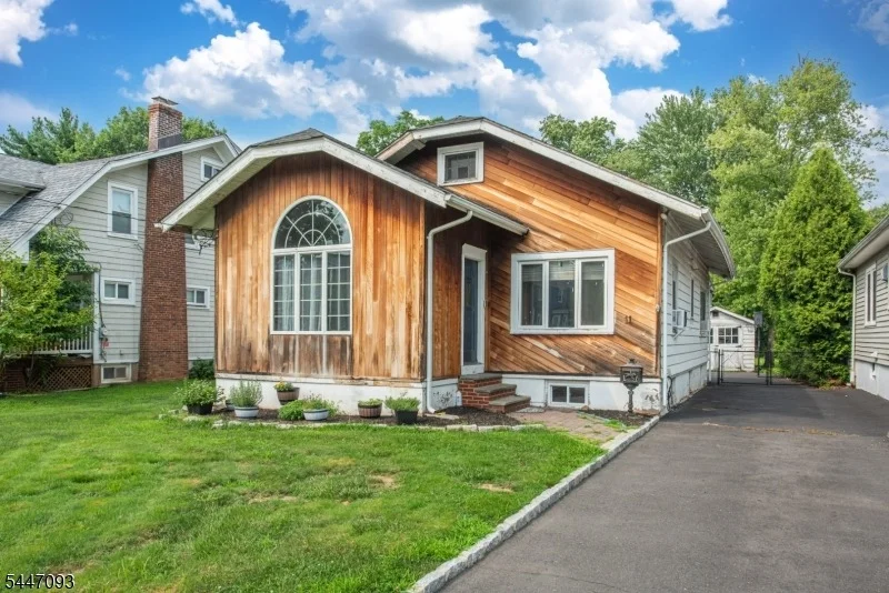Unit for sale at 11 Farrington St, West Caldwell Twp., NJ 07006-7715