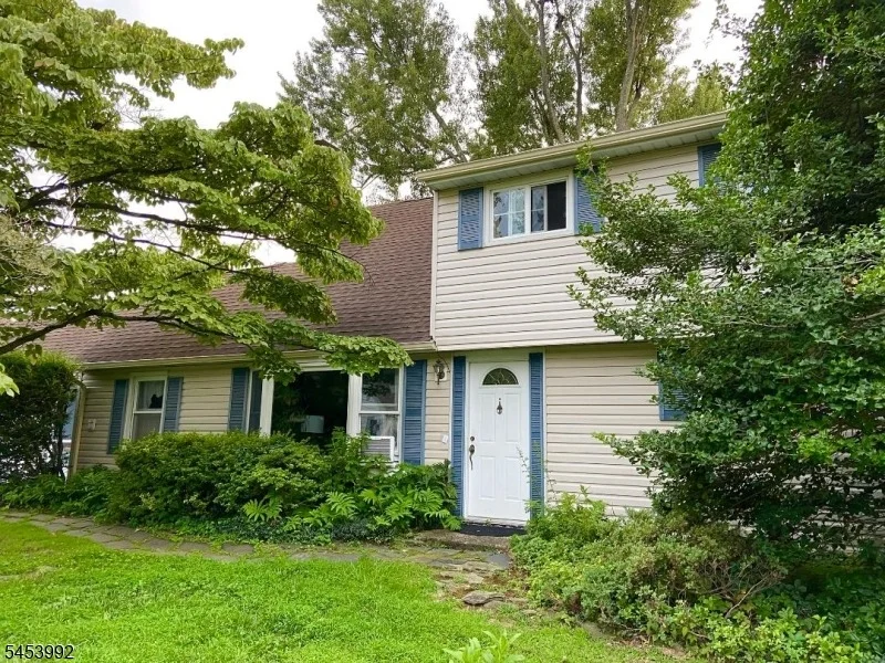 Unit for sale at 260 Nagle St, Bridgewater Twp., NJ 08805-1530