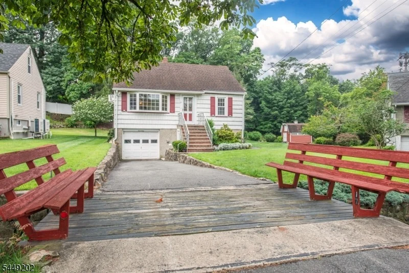 Unit for sale at 17 South Dr, Woodland Park, NJ 07424-2727
