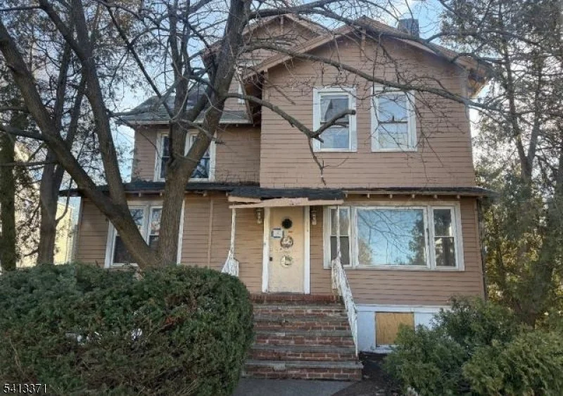 Unit for sale at 304 S Burnett St, East Orange City, NJ 07018-3397