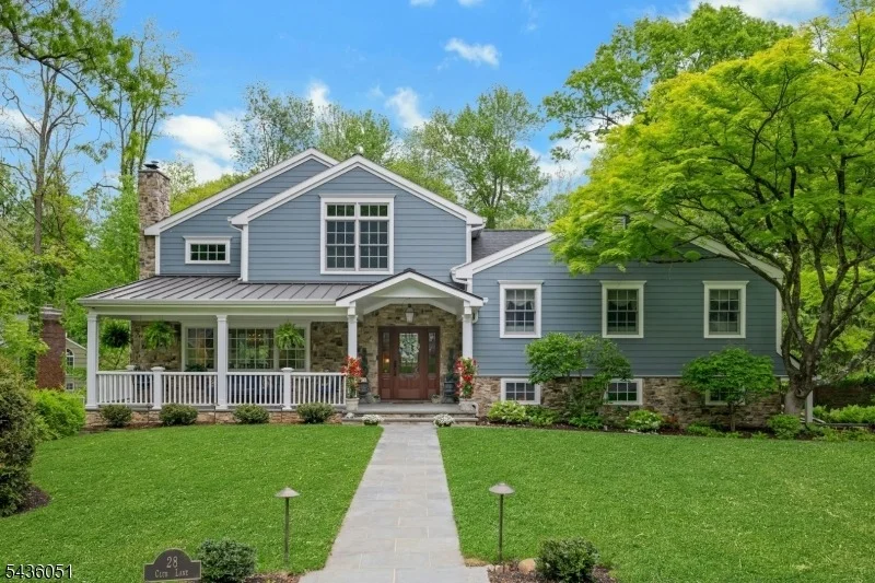 Unit for sale at 28 Club Ln, New Providence Boro, NJ 07901-4108