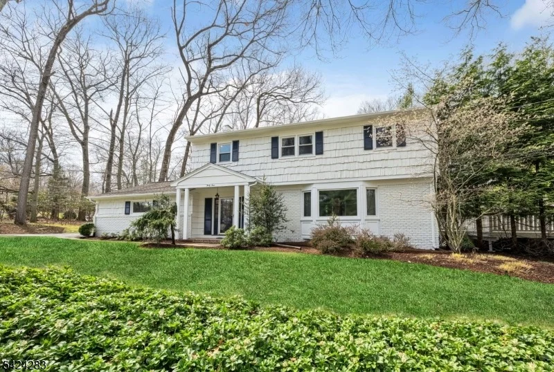 Unit for sale at 44 Deerfield Ter, Mahwah Twp., NJ 07430-2823