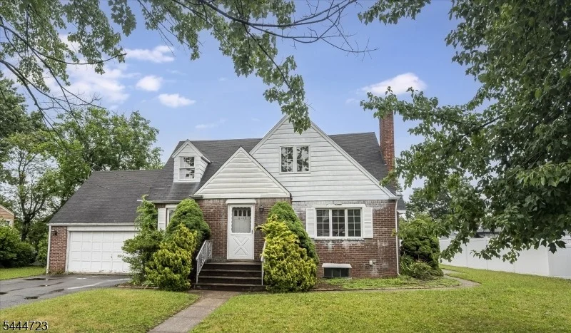 Unit for sale at 19 E Amsterdam Ave, Fair Lawn Boro, NJ 07410-4654