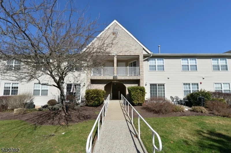 Unit for sale at 20 Parkside Ct, Wayne Twp., NJ 07470-4024