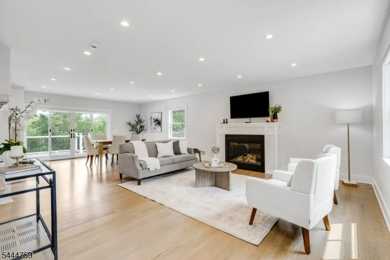 Unit for sale at 18 University Ave, Chatham Boro, NJ 07928-2536