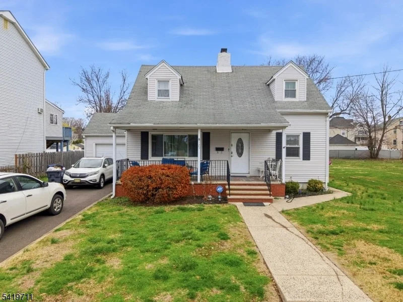 Unit for sale at 125 Linden Ave, Bound Brook Boro, NJ 08805-1909