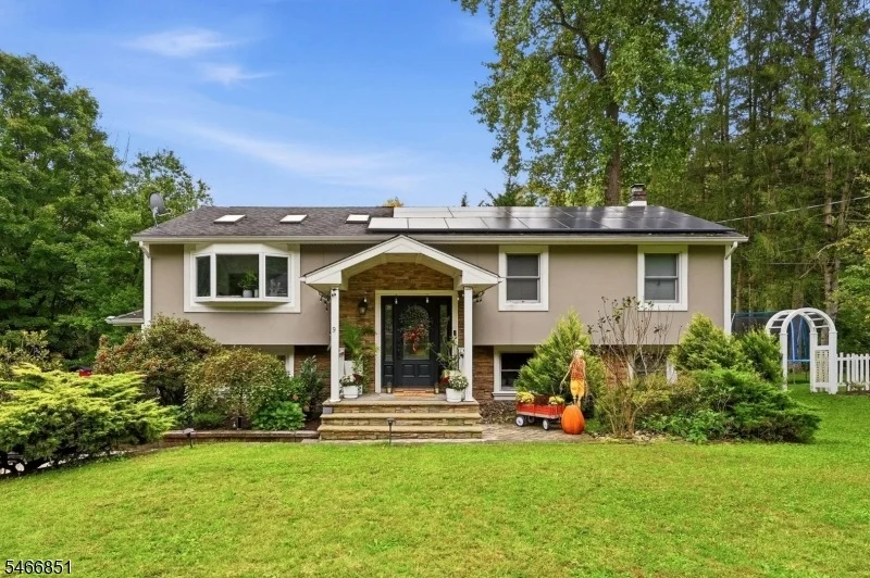 Unit for sale at 9 Ponderosa Pl, West Milford Twp., NJ 07421-3043