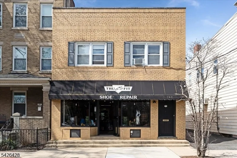 Unit for sale at 95 Main St, Millburn Twp., NJ 07041-1323