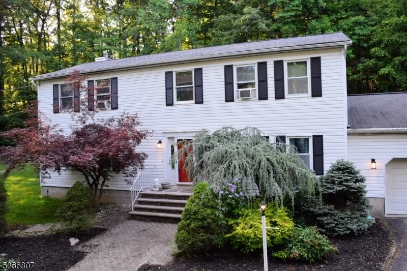 Unit for sale at 4 Panorama Dr, Vernon Twp., NJ 07461-4758