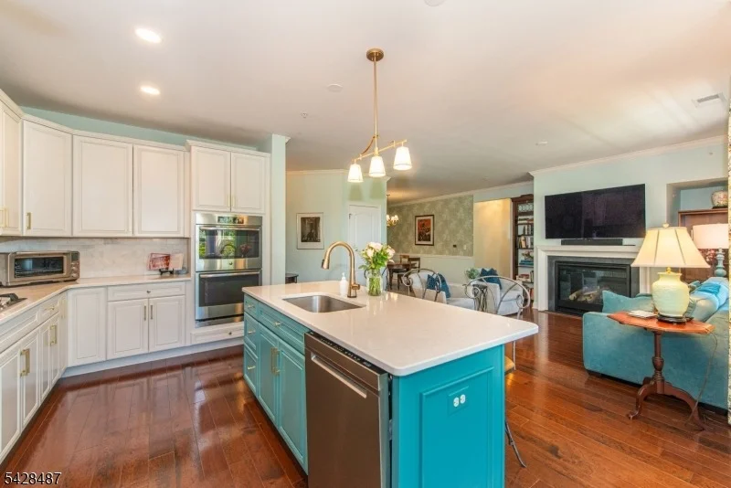Unit for sale at 3 Pebble Rd, Woodland Park, NJ 07424-4280