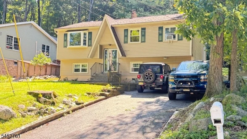 Unit for sale at 89 Tomahawk Trl, Sparta Twp., NJ 07871-2904