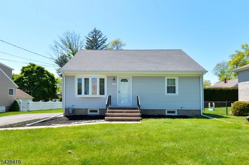 Unit for sale at 113 Stanley Ct, North Haledon Boro, NJ 07508-2968