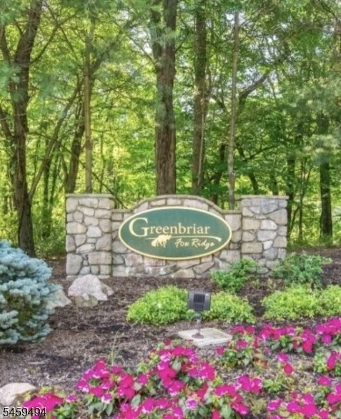 Unit for sale at 2207 Pierce Ln, Rockaway Twp., NJ 07885-4216