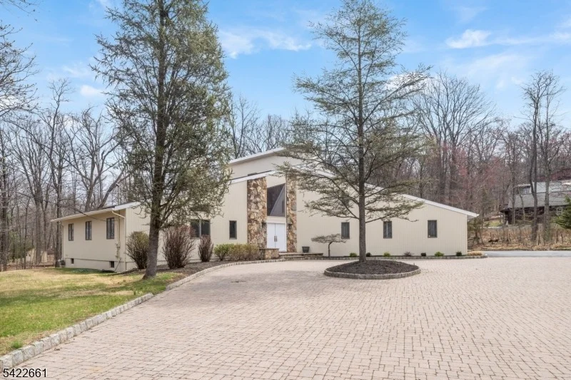 Unit for sale at 586 Stangle Rd, Bridgewater Twp., NJ 08836-2353