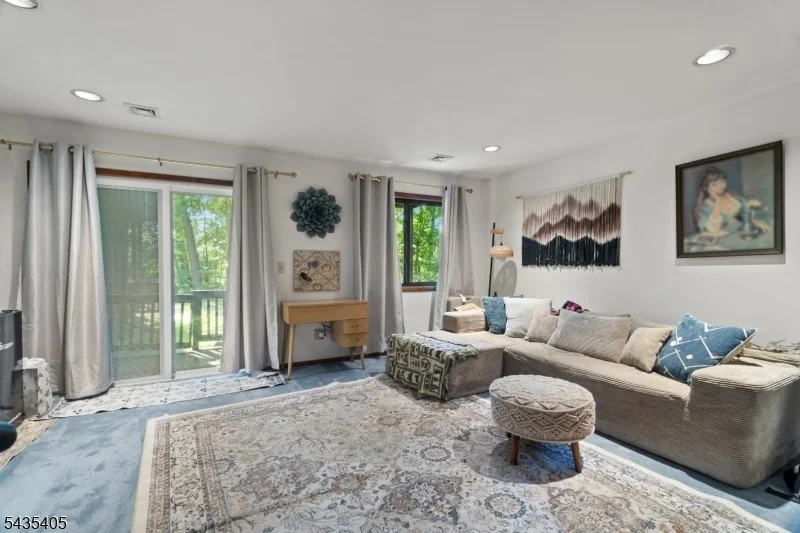 Unit for sale at 3 Port Royal Dr, Vernon Twp., NJ 07462-2536