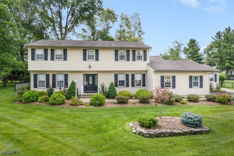 Unit for sale at 6 Selmar Ter, East Hanover Twp., NJ 07936-3533