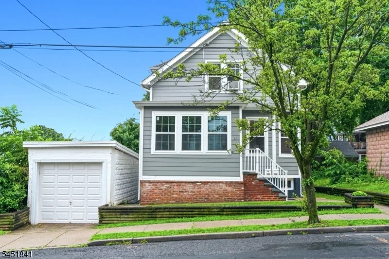 Unit for sale at 41 N 14Th St, Hawthorne Boro, NJ 07506-3763