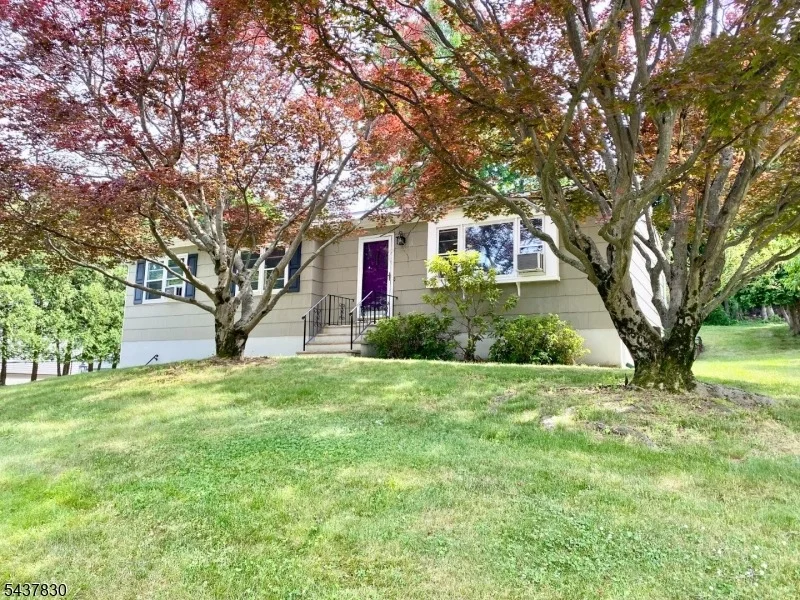 Unit for sale at 220 W Hanover Ave, Morris Twp., NJ 07960