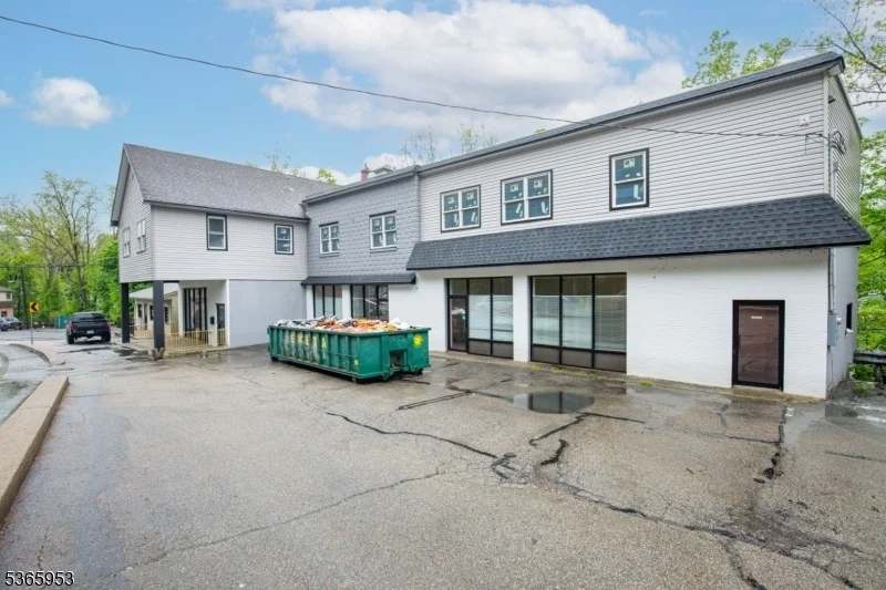 Unit for sale at 15 Hamburg Tpke, Bloomingdale Boro, NJ 07403-1617