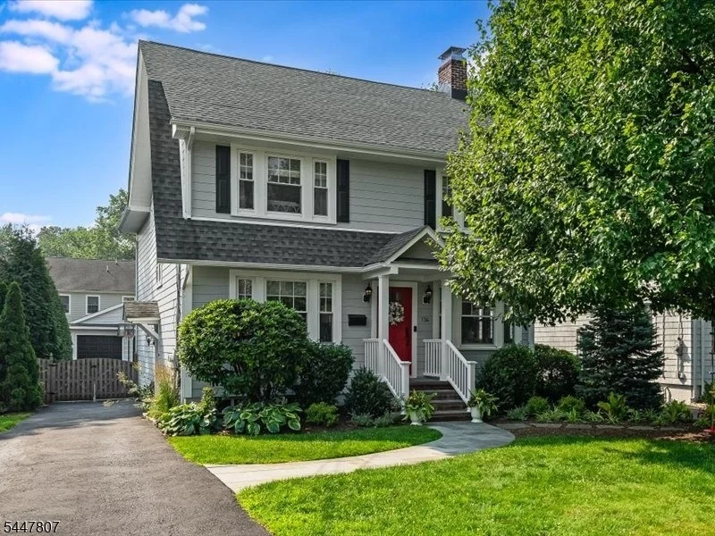Unit for sale at 736 Fairacres Ave, Westfield Town, NJ 07090-2028