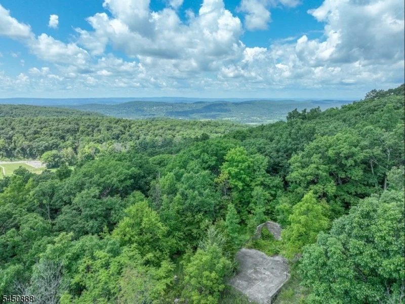 Unit for sale at 11 Hidden Valley Dr, Vernon Twp., NJ 07462-3119
