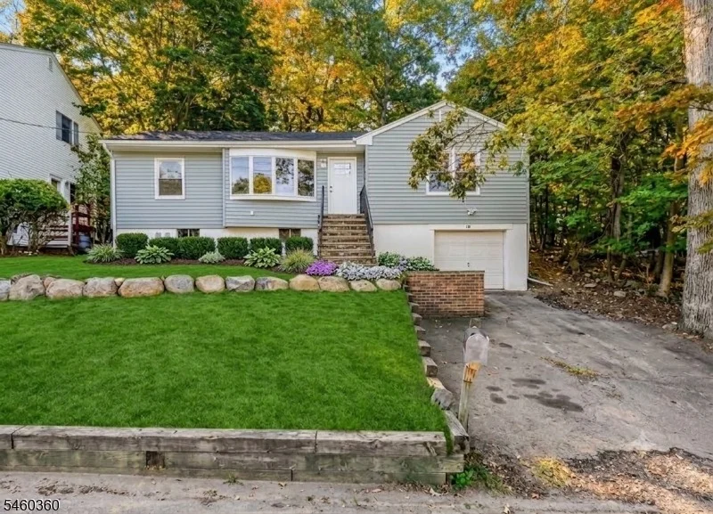 Unit for sale at 102 Hiawatha Blvd, Oakland Boro, NJ 07436-2917