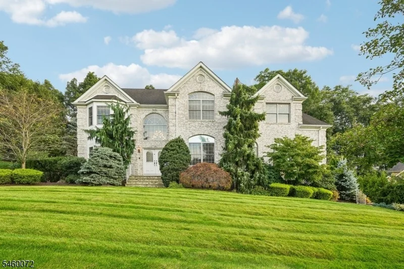Unit for sale at 16 Apple Ln, Wayne Twp., NJ 07470-1964
