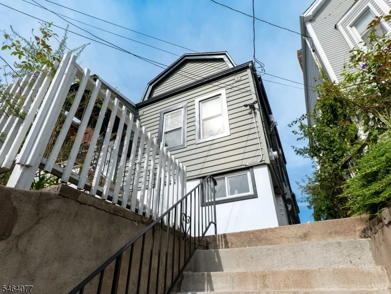Unit for sale at 357 Ridgewood Ave, Newark City, NJ 07112-2611