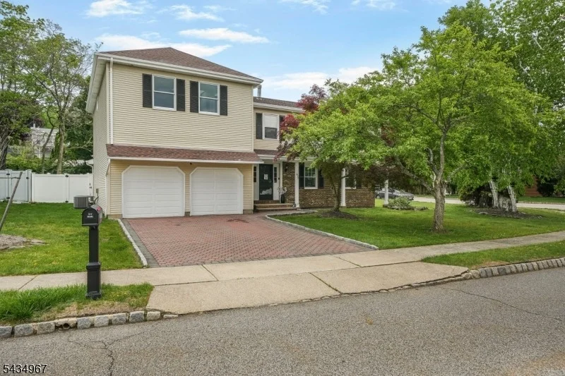 Unit for sale at 45 Holyoke Ct, Wayne Twp., NJ 07470-2087