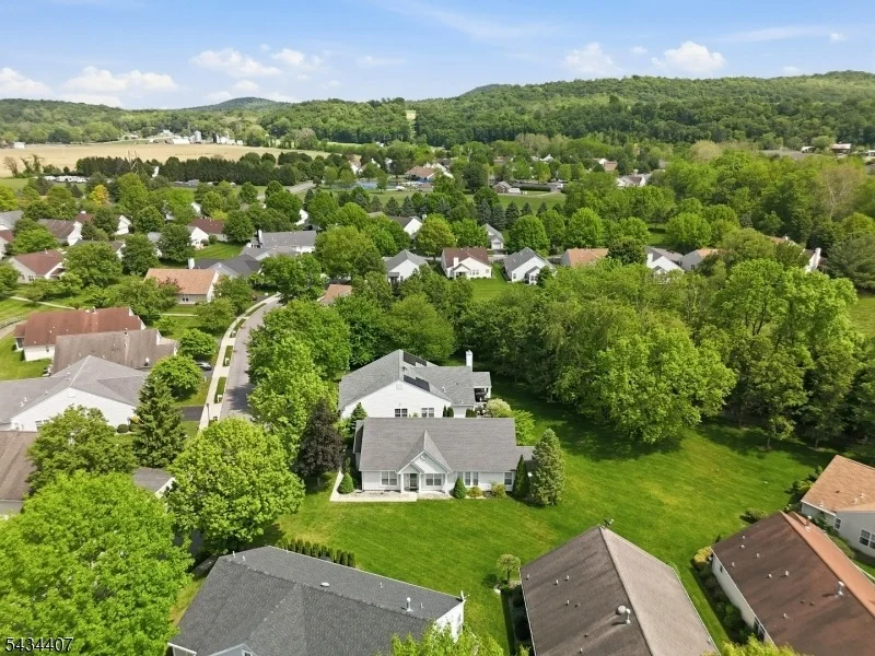 Unit for sale at 30 Victoria Dr, White Twp., NJ 07823-1733