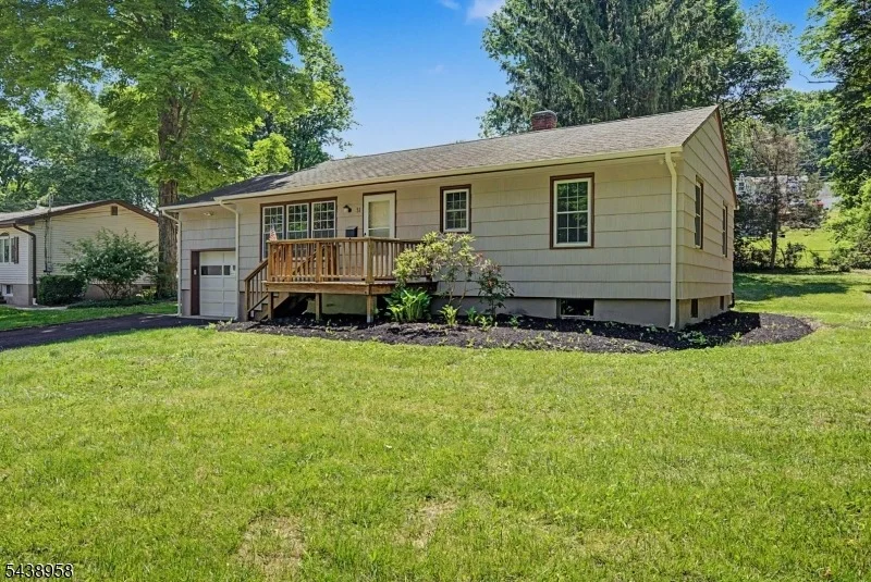 Unit for sale at 51 Park Ave, Newton Town, NJ 07860-1121