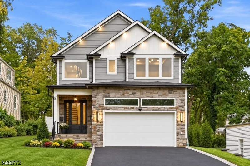 Unit for sale at 8 Roosevelt Ter, Livingston Twp., NJ 07039-2734