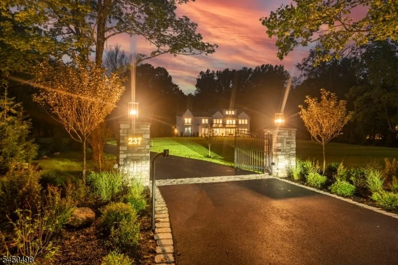 Unit for sale at 237 Mountainside Rd, Mendham Twp., NJ 07945-1100