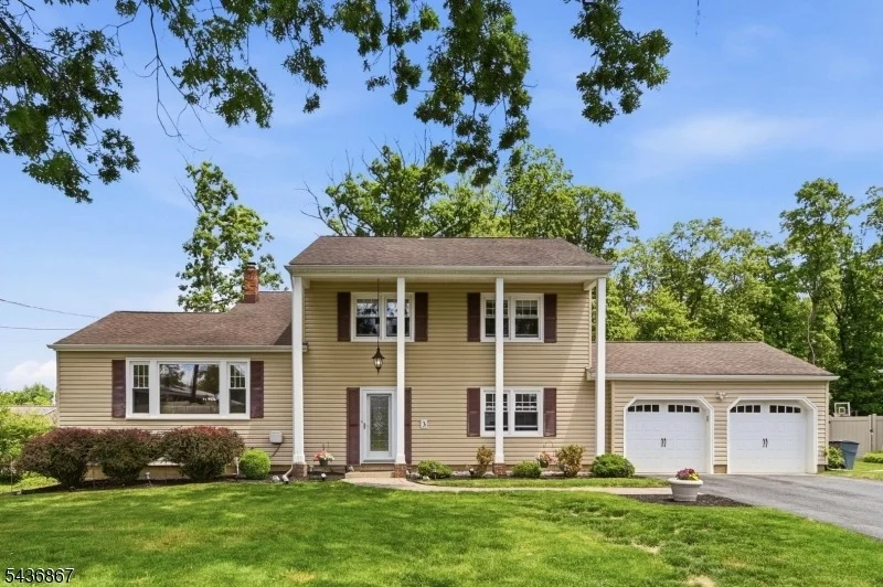 Unit for sale at 3 Trouville Dr, Parsippany-Troy Hills Twp., NJ 07054-4038