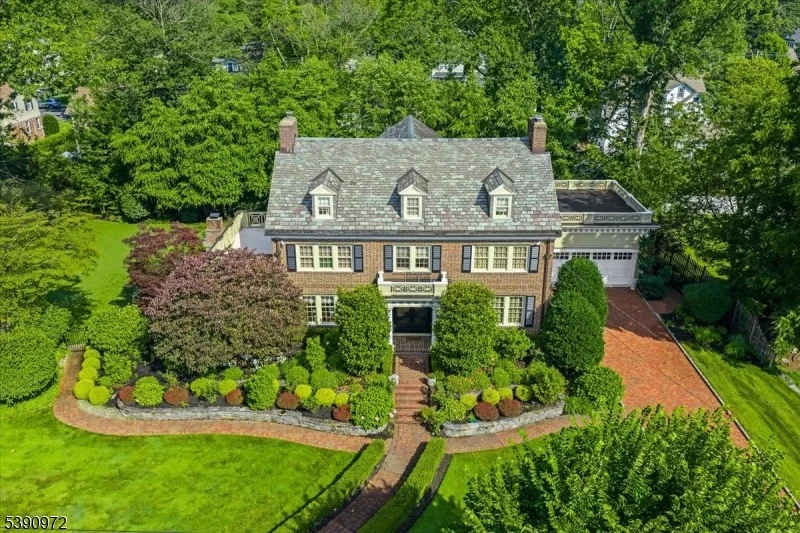 Unit for sale at 629 Tremont Ave, Westfield Town, NJ 07090-1357