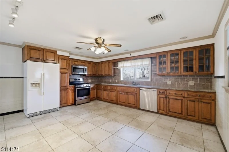 Unit for sale at 96 Wiltop Rd, Netcong Boro, NJ 07857-1424