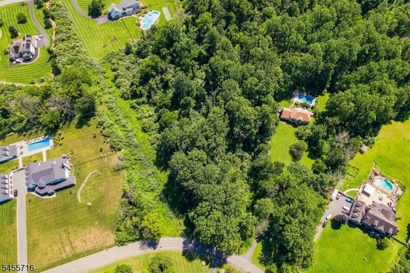 Unit for sale at 17 Woodfield Rd, Green Twp., NJ 07821-2003