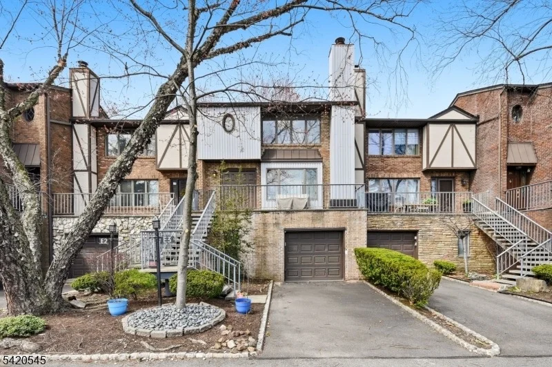 Unit for sale at 900 Valley Rd, Clifton City, NJ 07013
