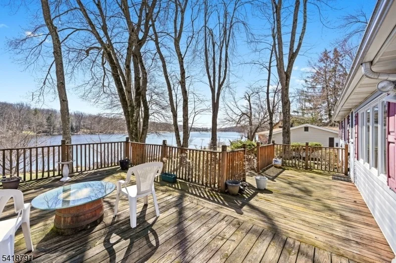 Unit for sale at 27 Plaza Dr, Hampton Twp., NJ 07860-6600