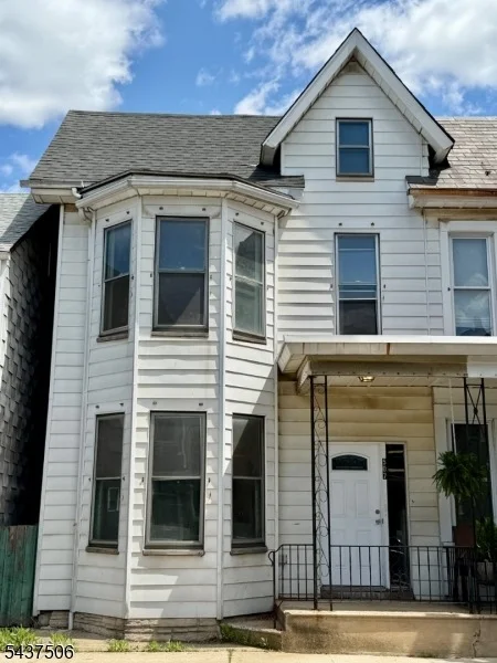 Unit for sale at 507 S Main St, Phillipsburg Town, NJ 08865-3137