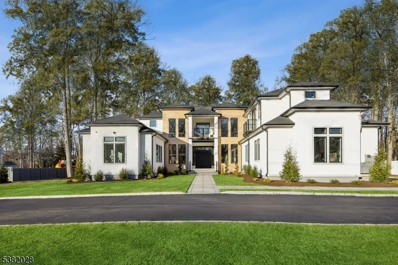 Unit for sale at 19 Highlander Dr, Scotch Plains Twp., NJ 07076-2415